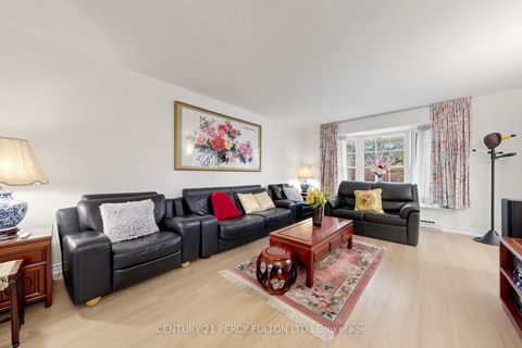 Photo 3 at 20 Zircon Court, Hillcrest Village, Toronto
