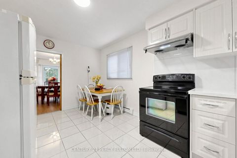 Photo 10 at 20 Zircon Court, Hillcrest Village, Toronto