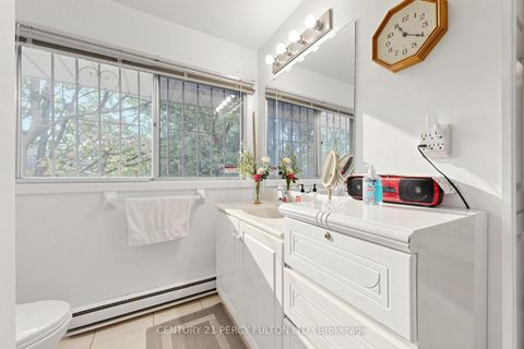 Photo 28 at 20 Zircon Court, Hillcrest Village, Toronto