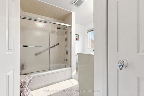 Photo 29 at 20 Zircon Court, Hillcrest Village, Toronto