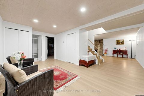 Photo 32 at 20 Zircon Court, Hillcrest Village, Toronto