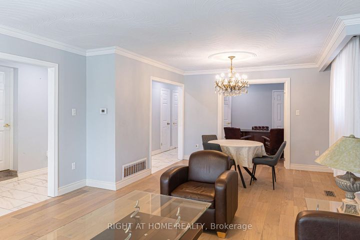 Photo 6 at 62 Iangrove Terrace, L'Amoreaux, Toronto