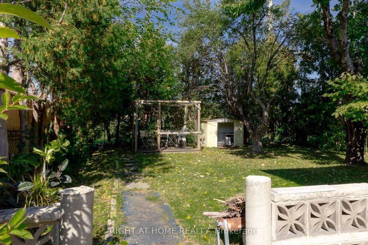 Photo 38 at 62 Iangrove Terrace, L'Amoreaux, Toronto