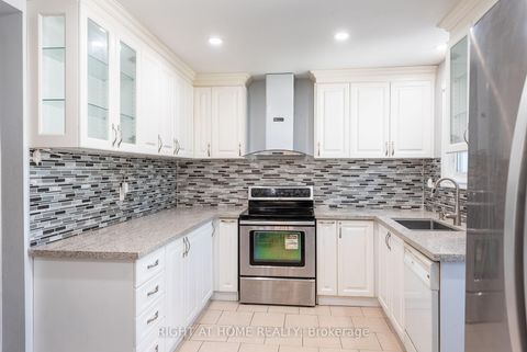 Photo 9 at 62 Iangrove Terrace, L'Amoreaux, Toronto