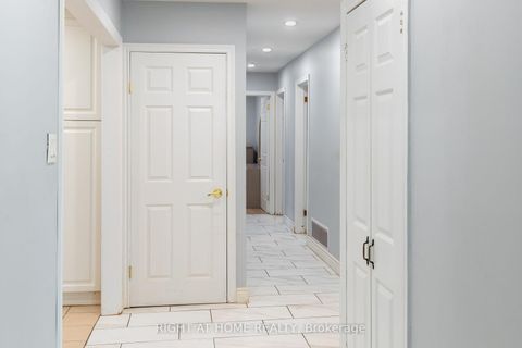 Photo 14 at 62 Iangrove Terrace, L'Amoreaux, Toronto