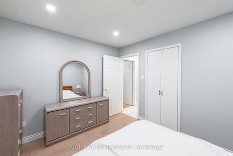 Photo 17 at 62 Iangrove Terrace, L'Amoreaux, Toronto