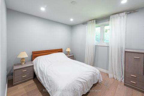 Photo 18 at 62 Iangrove Terrace, L'Amoreaux, Toronto