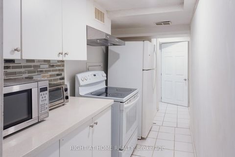 Photo 31 at 62 Iangrove Terrace, L'Amoreaux, Toronto