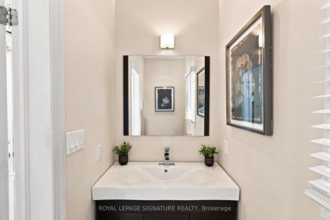 Photo 13 at 35 Regal Road, Wychwood, Toronto