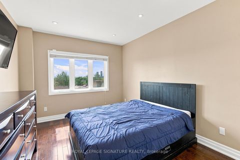 Photo 22 at 35 Regal Road, Wychwood, Toronto