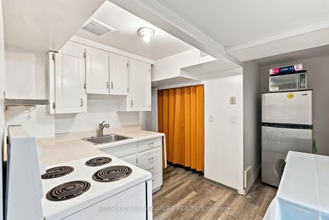 Photo 32 at 35 Regal Road, Wychwood, Toronto
