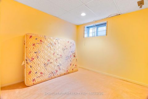 Photo 22 at 174 - 124 Dusay Place, L'Amoreaux, Toronto