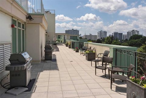 Photo 21 at 201 - 650 Mount Pleasant Road, Mount Pleasant West, Toronto
