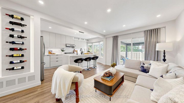 Photo 2 at 60 Elmfield Crescent, Steeles, Toronto