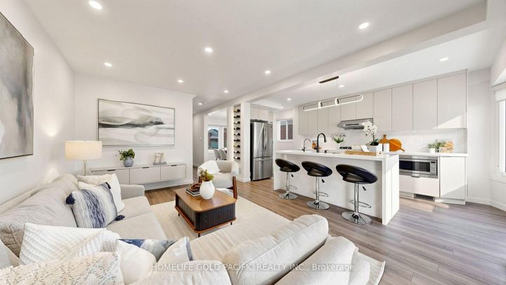 Photo 3 at 60 Elmfield Crescent, Steeles, Toronto