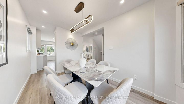 Photo 11 at 60 Elmfield Crescent, Steeles, Toronto