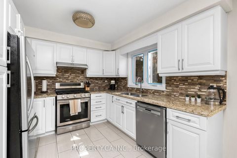 Photo 5 at 235 Brownridge Drive, Brownridge, Vaughan