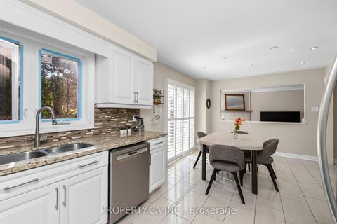 Photo 7 at 235 Brownridge Drive, Brownridge, Vaughan
