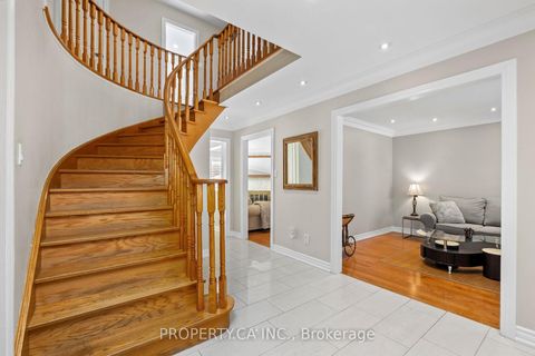 Photo 14 at 235 Brownridge Drive, Brownridge, Vaughan
