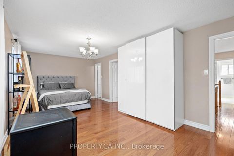 Photo 17 at 235 Brownridge Drive, Brownridge, Vaughan