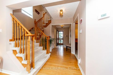 Photo 5 at 15 Natanya Boulevard, Keswick North, Georgina