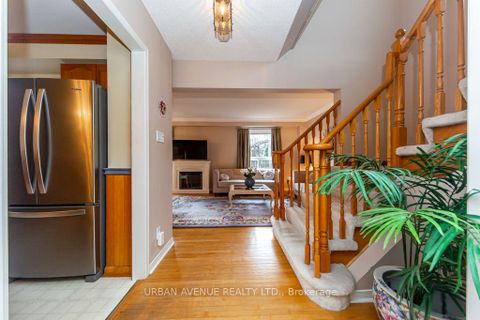 Photo 7 at 15 Natanya Boulevard, Keswick North, Georgina