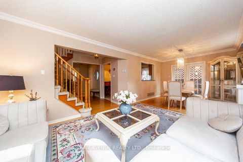Photo 12 at 15 Natanya Boulevard, Keswick North, Georgina