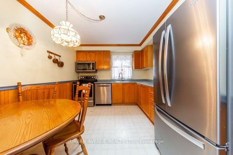 Photo 14 at 15 Natanya Boulevard, Keswick North, Georgina