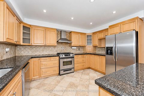 Photo 7 at 580 Elgin Mills Road W, Westbrook, Richmond Hill