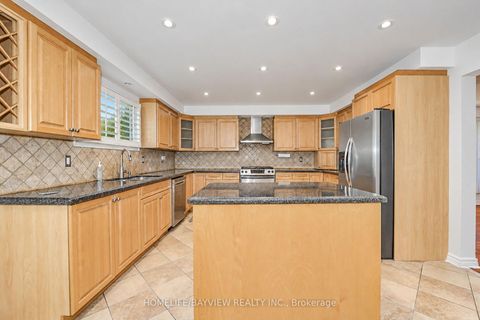Photo 8 at 580 Elgin Mills Road W, Westbrook, Richmond Hill