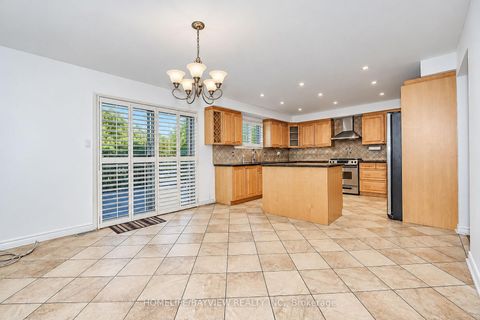 Photo 10 at 580 Elgin Mills Road W, Westbrook, Richmond Hill