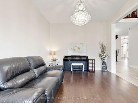 Photo 8 at 44 Tim Jacobs Drive, Keswick South, Georgina