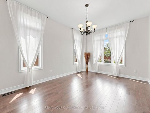 Photo 9 at 44 Tim Jacobs Drive, Keswick South, Georgina