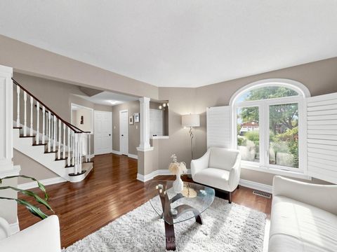 Photo 8 at 81 Pinnacle Trail, Bayview Wellington, Aurora