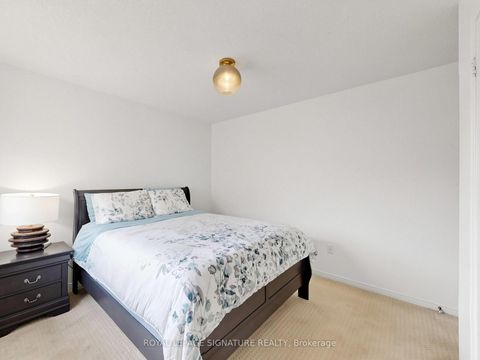 Photo 32 at 81 Pinnacle Trail, Bayview Wellington, Aurora