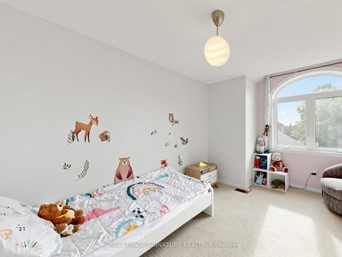 Photo 34 at 81 Pinnacle Trail, Bayview Wellington, Aurora