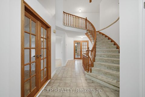 Photo 3 at 20 Devlin Place, Aurora Highlands, Aurora