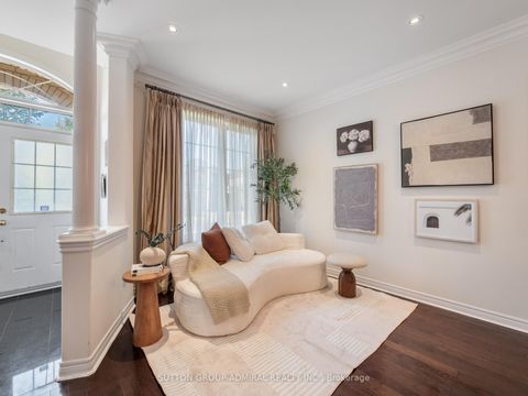 Photo 6 at 87 Rivington Avenue, Patterson, Vaughan