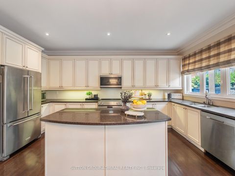 Photo 12 at 87 Rivington Avenue, Patterson, Vaughan