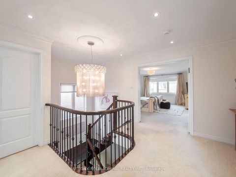 Photo 24 at 87 Rivington Avenue, Patterson, Vaughan