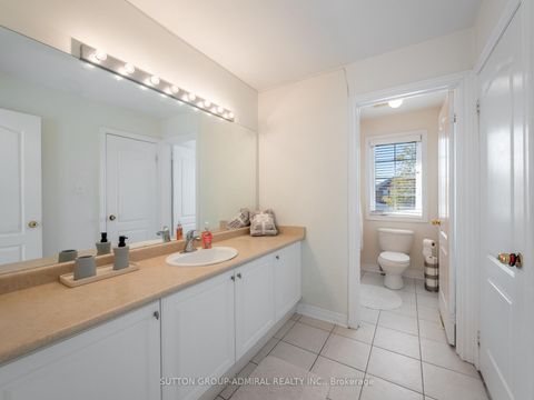 Photo 33 at 87 Rivington Avenue, Patterson, Vaughan