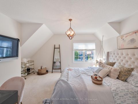 Photo 36 at 87 Rivington Avenue, Patterson, Vaughan