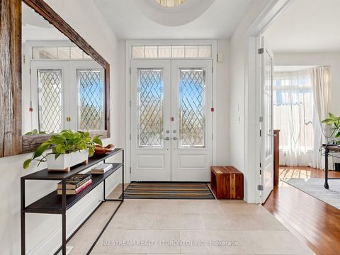 Photo 2 at 175 Timber Creek Boulevard, Kleinburg, Vaughan