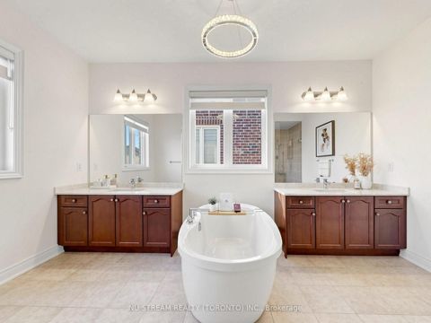 Photo 32 at 175 Timber Creek Boulevard, Kleinburg, Vaughan