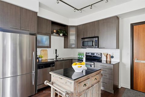 Photo 2 at 2009 - 500 Sherbourne Street, North St. James Town, Toronto