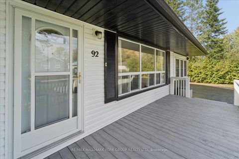 Photo 9 at 92 Sunset Beach Road, Virginia, Georgina