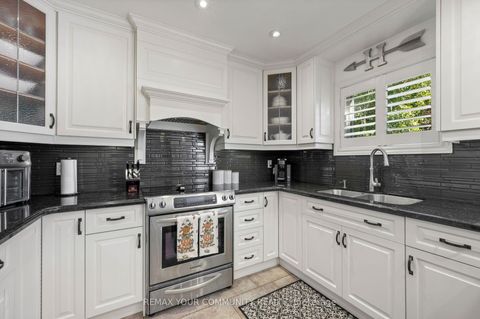Photo 10 at 25 Albery Crescent, Aurora Highlands, Aurora