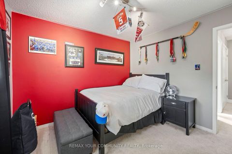 Photo 21 at 25 Albery Crescent, Aurora Highlands, Aurora