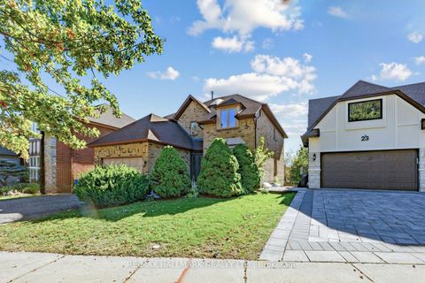 Photo 1 at 25 Cygnus Drive, Observatory, Richmond Hill