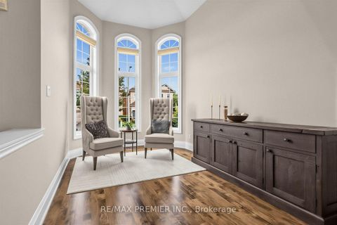 Photo 4 at 47 Berry Trail, Vellore Village, Vaughan
